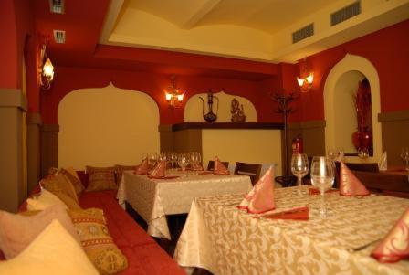 Hotel Satyam Brno Ngoại thất bức ảnh
