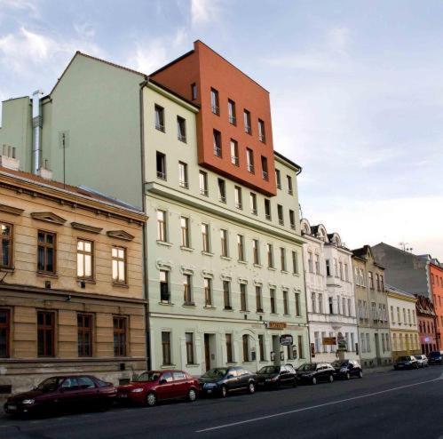 Hotel Satyam Brno Ngoại thất bức ảnh
